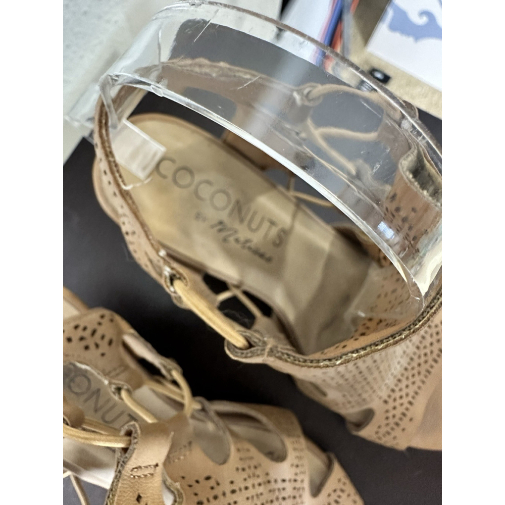Coconuts Manhattan Collection ZUKA HEEL Sandals Beige Size 8M Strappy Die Cut - Picture 5 of 12